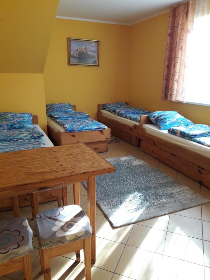 U Wikinga Hotel Zastan Eksteriør billede